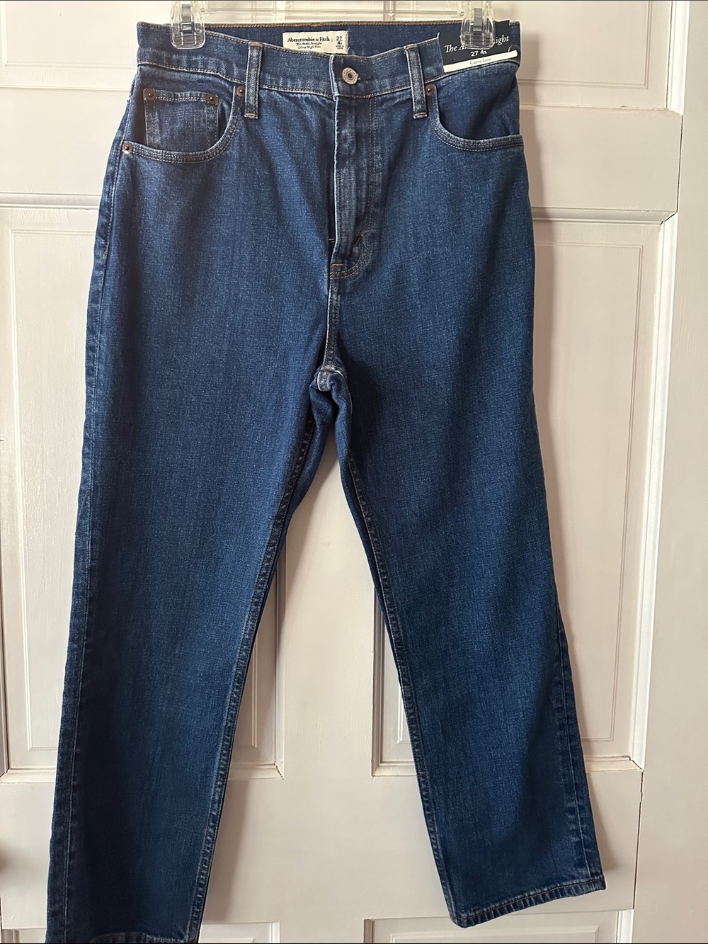 (New-Tag still on) Abercrombie & Fitch Dark Blue Cropped Jeans